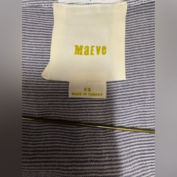 Blue Ruffle Sleeve Blouse - Picture 3 of 4